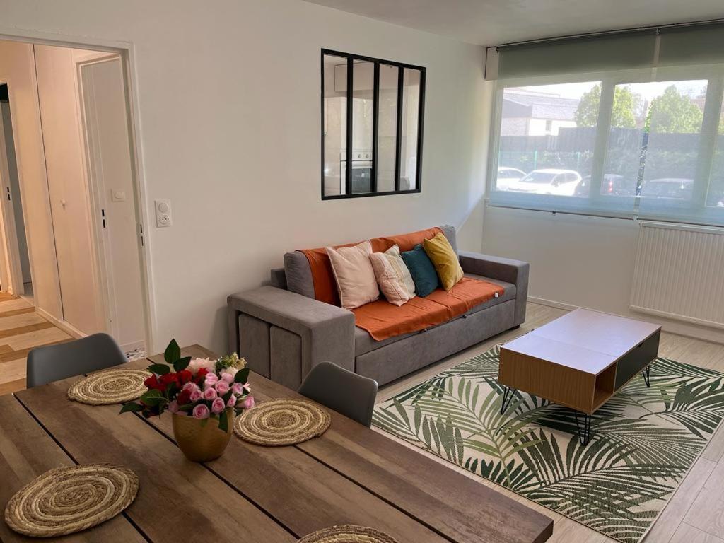 Appartement Le Rousseau Metz Avec Parking Gratuit المظهر الخارجي الصورة