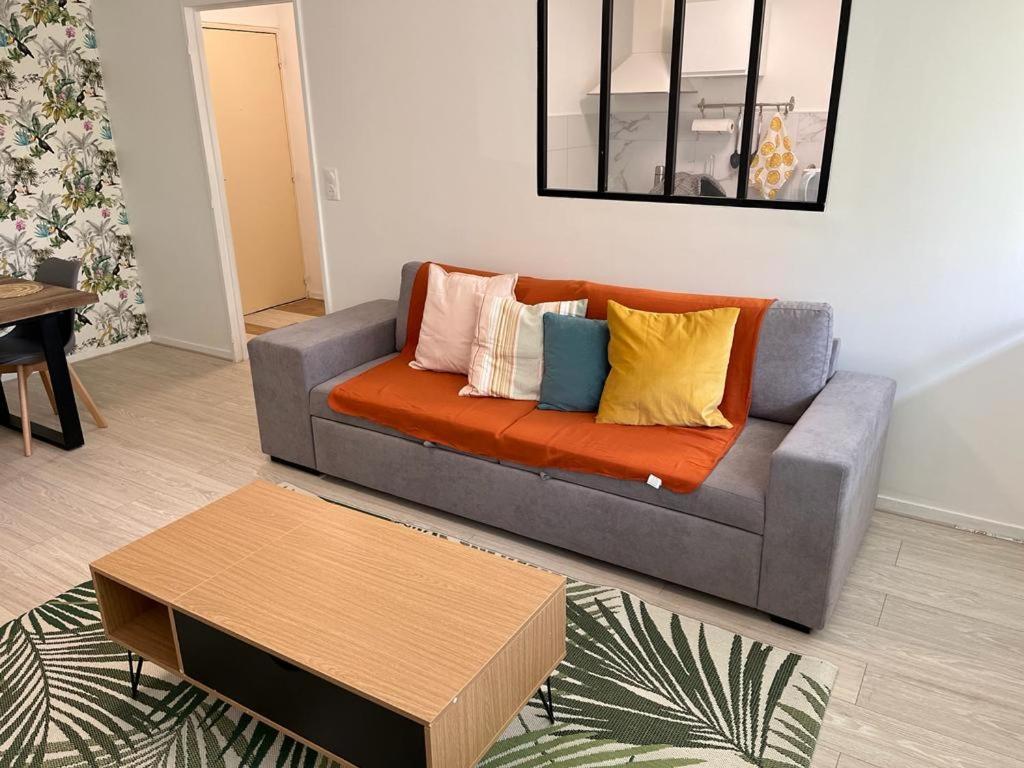 Appartement Le Rousseau Metz Avec Parking Gratuit المظهر الخارجي الصورة